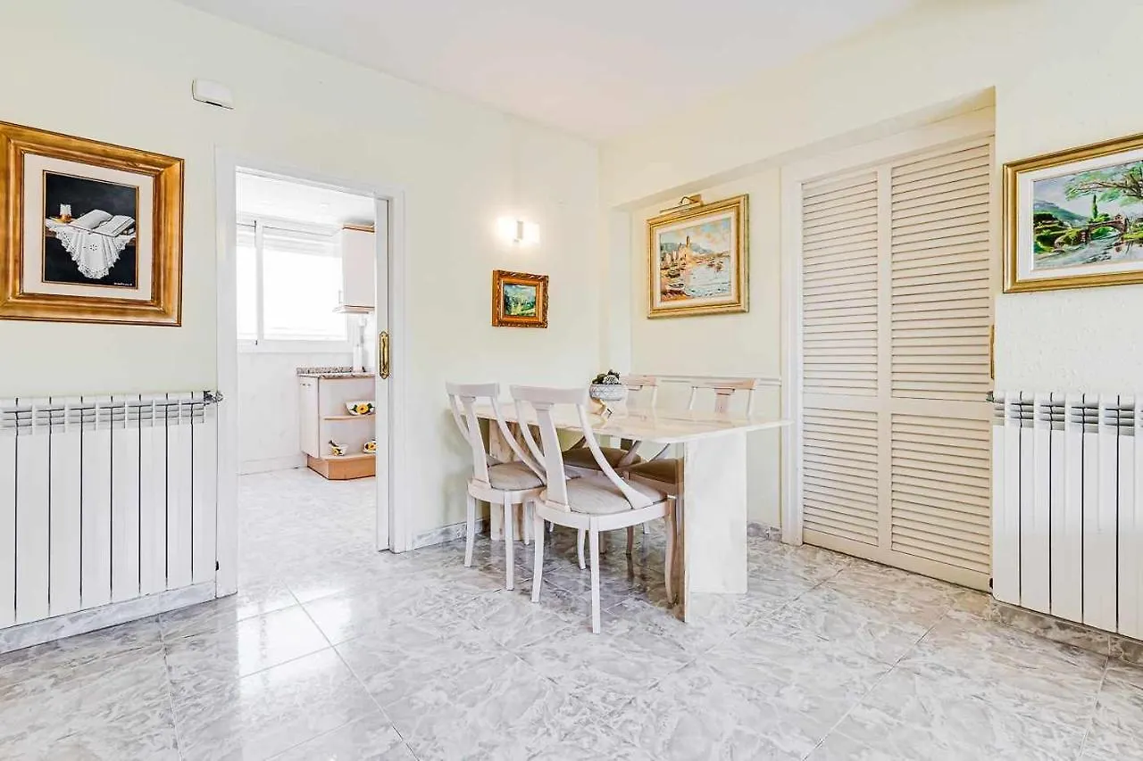 Rentalsbcn Apartamentos Corona Blanes Apartment