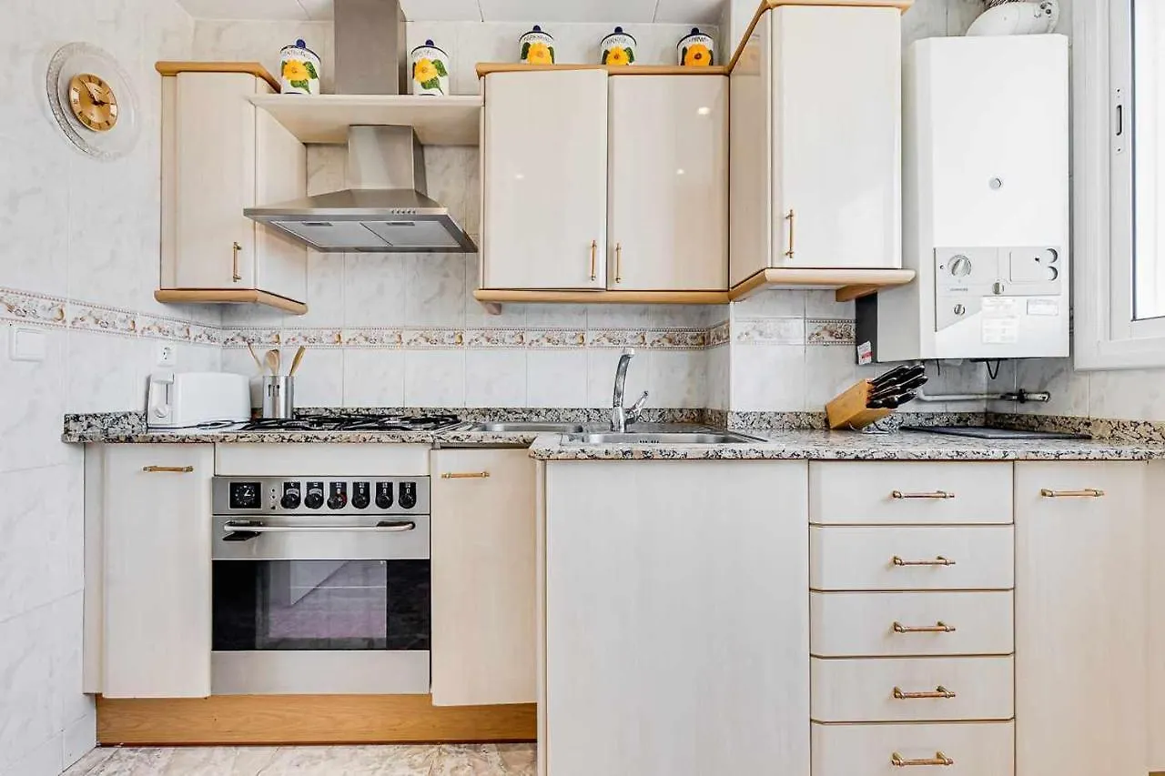 Rentalsbcn Apartamentos Corona Blanes