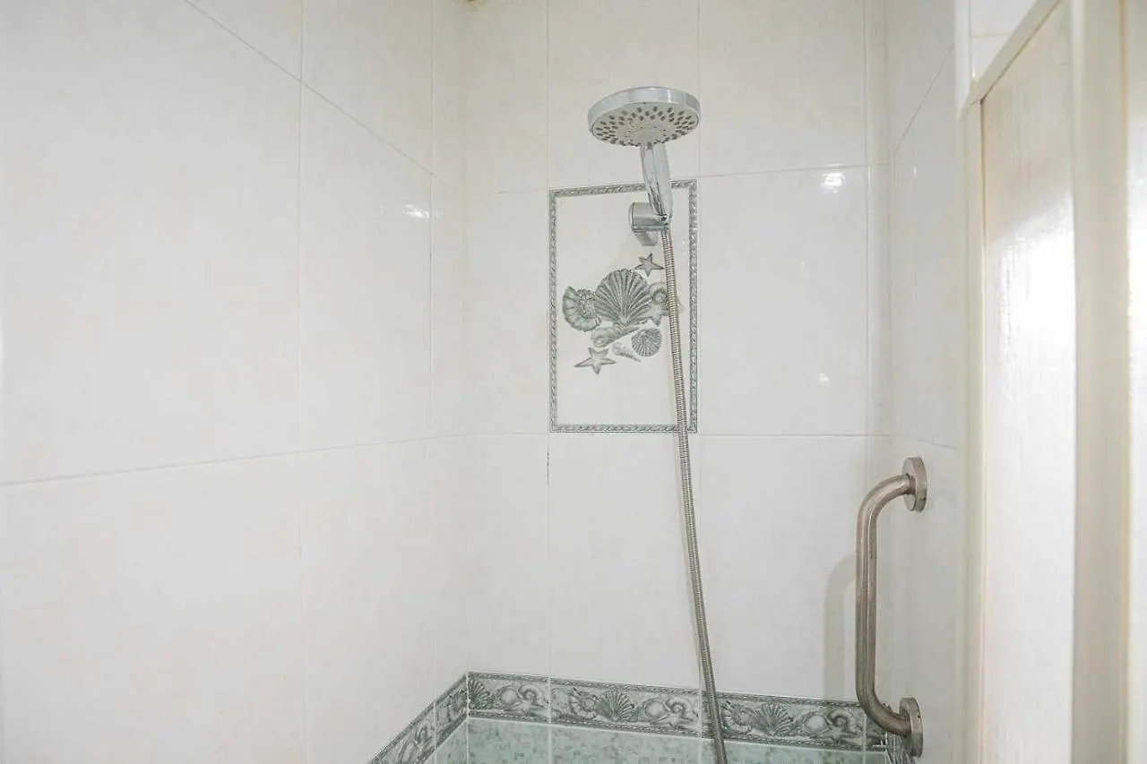 Rentalsbcn Apartamentos Corona Blanes Spain