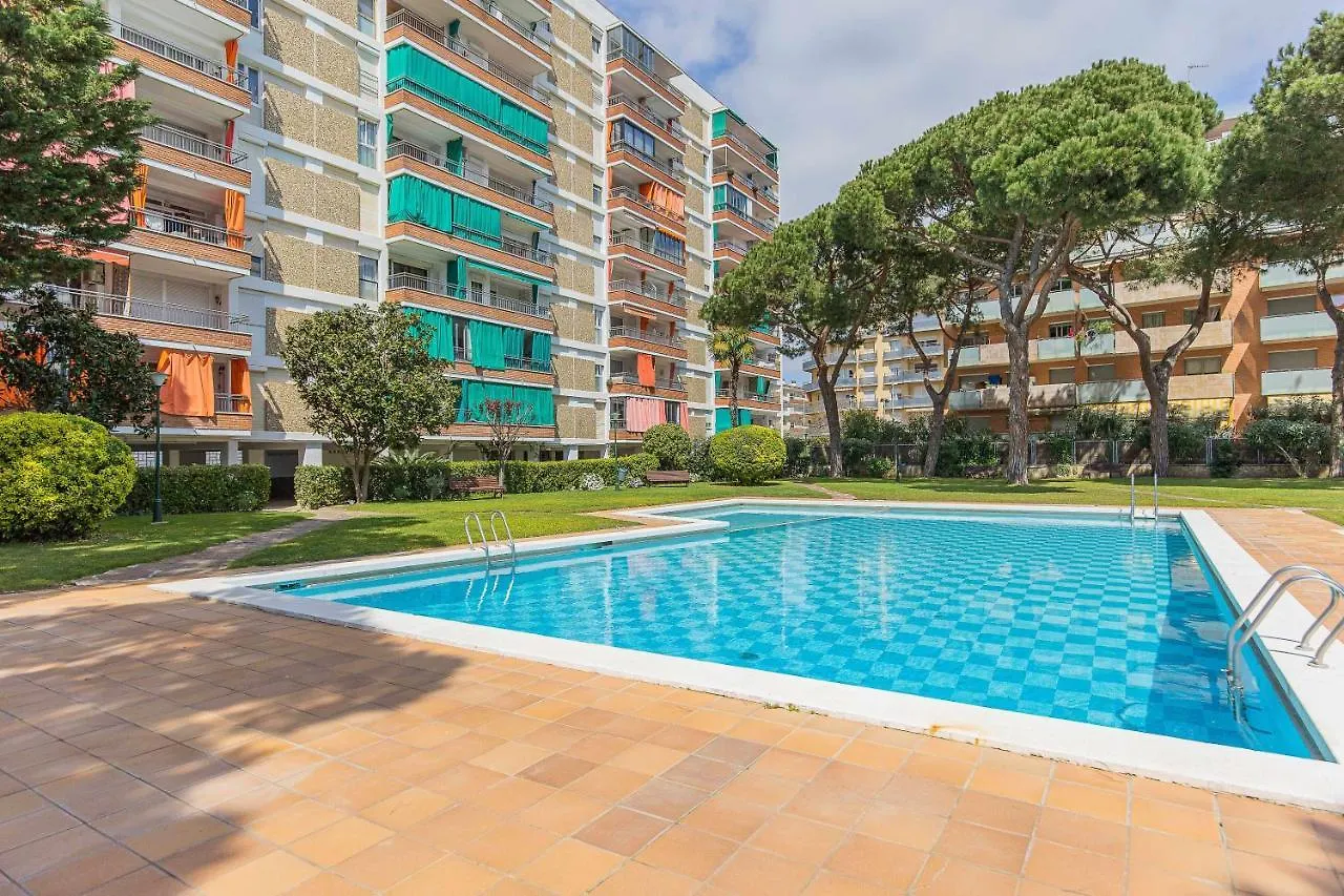 Rentalsbcn Apartamentos Corona Blanes